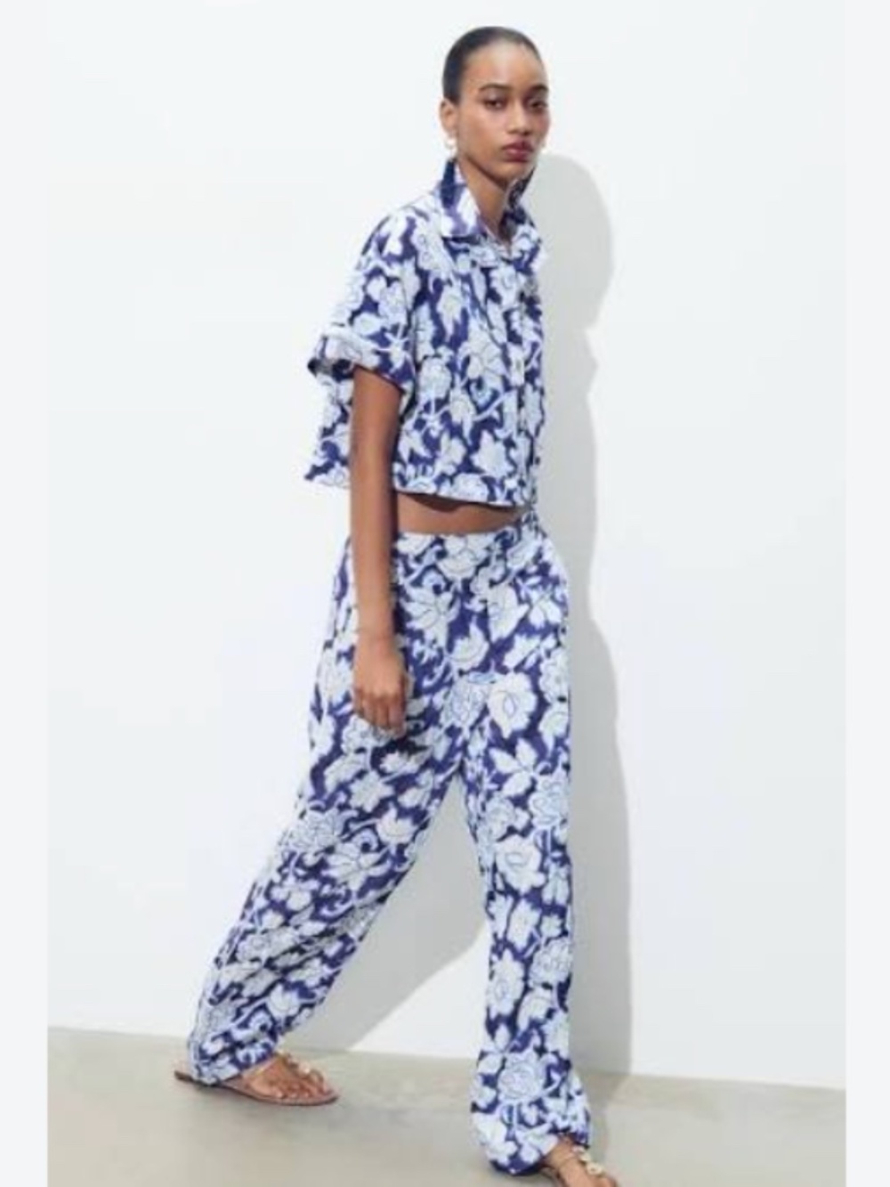 Zara Floral Print Wide Leg Pull On Tropical Lightweight Trousers Size Medium NWT